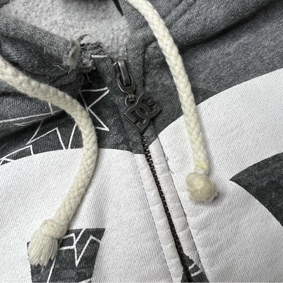 Vintage Y2K DC Skateboarding Grunge Zip Up Front Logo Hoodie Jacket in Gray - Picture 5 of 9
